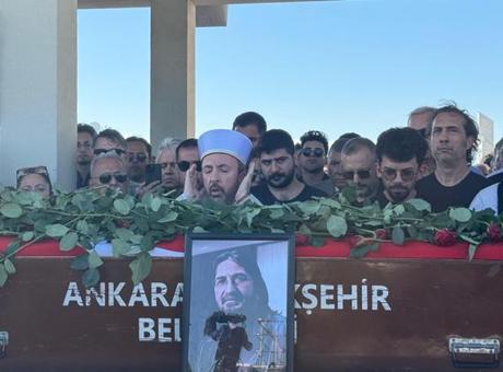 Gazeteci-yazar Nihat Genç Ankara’da son yolculuğuna uğurlandı