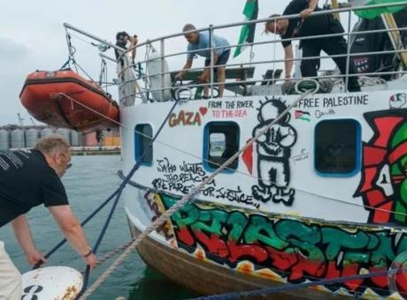 GAZZE HABERLERİ: ÖZGÜRLÜK FİLOSU’NUN YENİ YARDIM GEMİSİ HANDALA İTALYA’DAN YOLA ÇIKTI