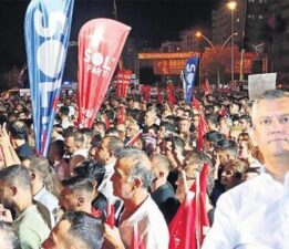 Halk bayrağı size taşımanız için verdi