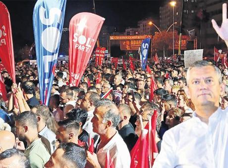 Halk bayrağı size taşımanız için verdi