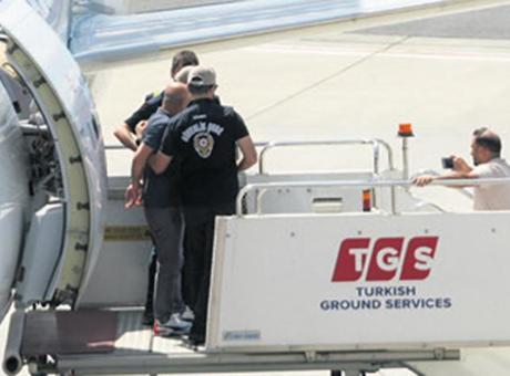 Havalimanında gözaltı