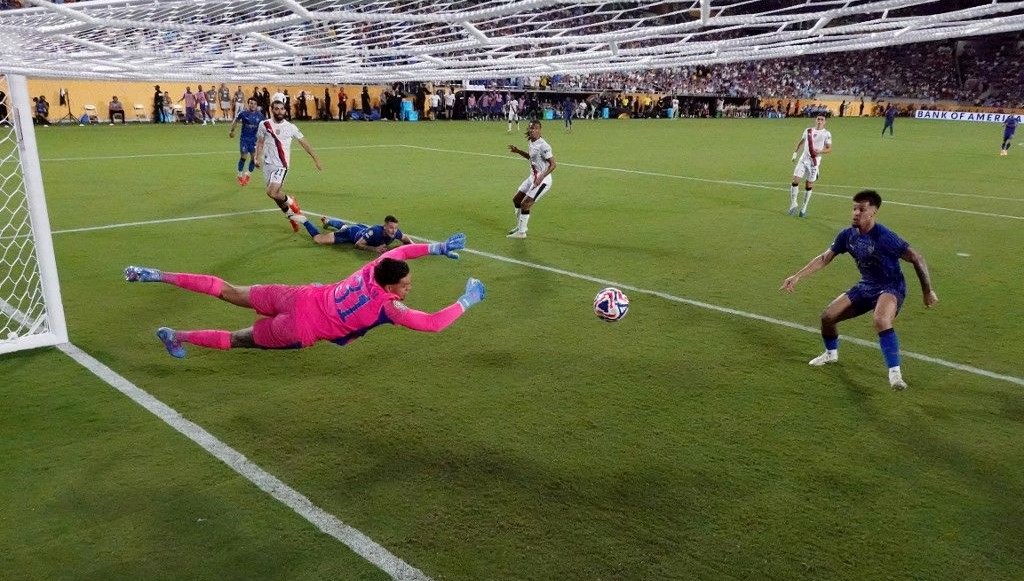 Hem tutuyor hem attıryor, Galatasaray için geliyor: City’nin 40 milyon euro ödediği Ederson bavulunu topladı