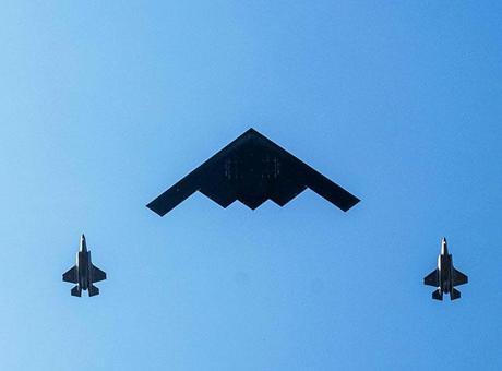 İran’ı bombalayan uçaklar Beyaz Saray semalarında uçuruldu