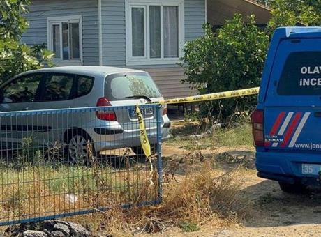 İzmir’de dehşet evi! Babasını baltayla yaralayıp intihar etti