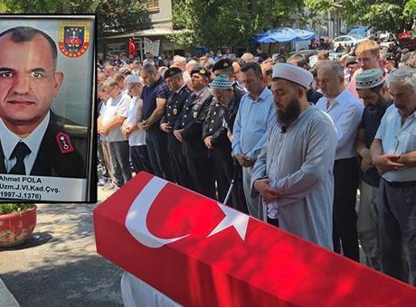 Kanserden ölen uzman jandarma, askeri törenle toprağa verildi