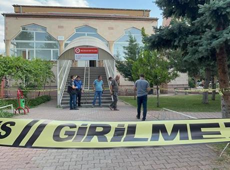 Kayseri’de korkunç olay! Camide namaz kılarken bıçakla öldürüldü