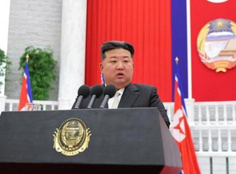 KİM JONG-UN’UN GİZLİ GEÇMİŞİ ORTAYA ÇIKTI: DEDESİ KAÇAKÇI MIYDI?