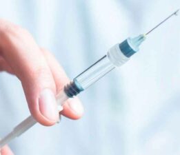 Lüks klinikteki botoks kör ediyordu