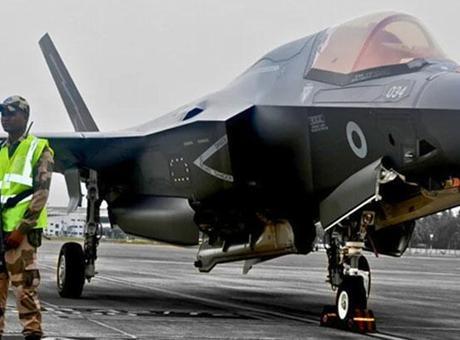 Mahsur kalan F-35’in akıbeti ne olacak? Pilot sandalye istedi: ‘Gizli teknolojiye sahip’