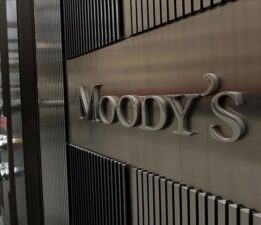 Moody’s, Türkiye’nin kredi notunu yükseltti