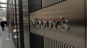 Moody’s, Türkiye’nin kredi notunu yükseltti