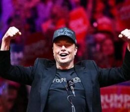 Musk’tan tartışmalı açıklama: Kurduğu partinin ilk icraatı belli oldu!