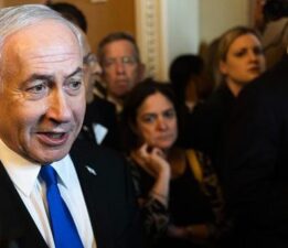 ‘Netanyahu siyasi çıkarı için savaşı uzatıyor’
