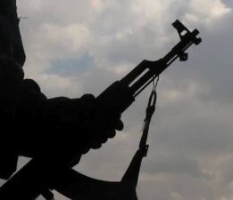 PKK bugün silah bırakmaya başlıyor