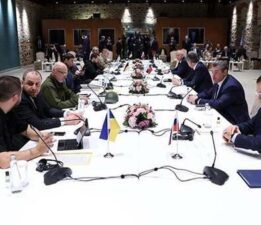 Rus medyası: Moskova-Kiev müzakereleri hafta sonu İstanbul’da!