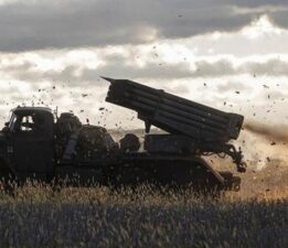 Rusya duyurdu: Ukrayna’nın askeri savunma ve enerji alanındaki tesisleri vuruldu