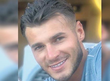 Saati için öldürüldü!
