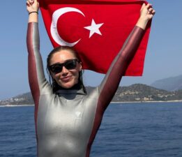 Şahika Ercümen’den 4 altın madalya