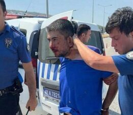 Şehri birbirine kattı! 4 polis otosuna çarpan sürücü tutuklandı
