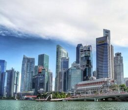 Singapur güçlü büyüdü