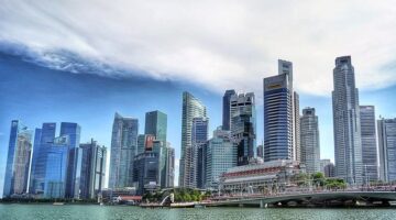 Singapur güçlü büyüdü