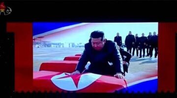 SON DAKİKA HABERLERİ: KUZEY KORE LİDERİ KIM JONG ASKER TABUTUNA KAPANDI! İŞTE ŞAŞIRTAN KARELER