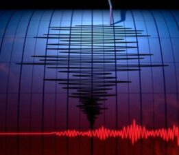 SON DAKİKA RUSYA’DA DEPREM: Rusya 6.7 ve 7.4 büyüklüğünde iki deprem ile sallandı! Tsunami uyarısı yapıldı