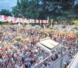 ‘Sorunları demokrasi ile çözeceğiz’