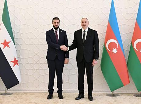 Suriye Cumhurbaşkanı Şara, Azerbaycan’da Cumhurbaşkanı Aliyev ile görüştü