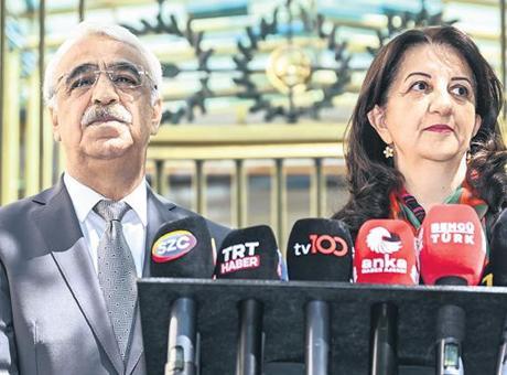 ‘Terörsüz Türkiye’de hareketli günler: İmralı’ya 6. ziyaret