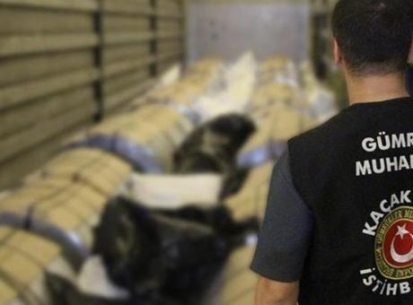 Ticaret Bakanlığı ekiplerinden kaçak oyuncak ve telefon operasyonu!