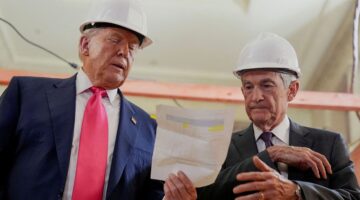 Trump ve Powell canlı yayında atıştı