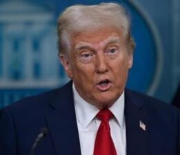 Trump’ı eleştirdi diye ABD vatandaşlığından olabilir! ‘İnsanlık için bir tehdit’