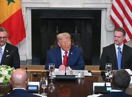 Trump’tan ana dili İngilizce olan Liberya liderine tarihi gaf! ‘Konuşmayı nereden öğrendiniz?’