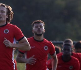 “Türk futbolu altyapıya dönmeli, her sezon 15 transfer yapılamaz”