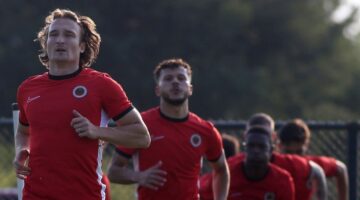 “Türk futbolu altyapıya dönmeli, her sezon 15 transfer yapılamaz”