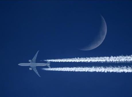 Türk hava sahasında günlük transit uçuş ve uçak trafiği rekoru kırıldı