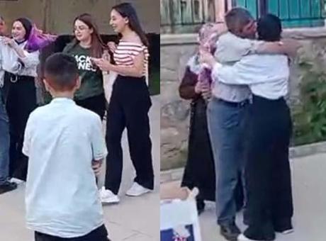 YKS çıkışında babası çiçeklerle karşılamıştı! Çimen’in aldığı puan belli oldu