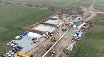 Zor projede Türk şirket Tuna Nehri geçişini tamamladı