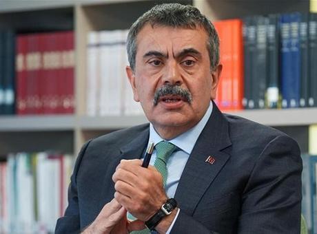 Zorunlu eğitim 2 yıla düşecek mi? Bakan Tekin’den açıklama