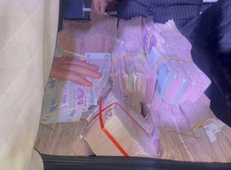 5 bin kişi katıldı! ‘Toy babaları’ paraları saydı: 5 kilo altın ve 19 milyon TL takı