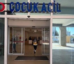 8 yaşındaki çocuk otomobil bagajında mahsur kaldı! Havasız kalarak ağır yaralandı
