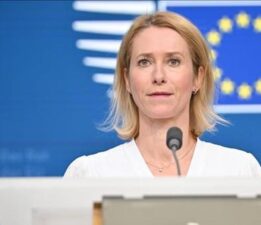 AB, Kiev’deki binasının hasar alması sebebiyle Rus Büyükelçisi’ni çağırdı