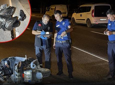 Adana’da feci kaza! Devrilen motosikletteki 1 kişi öldü, 1 kişi yaralandı