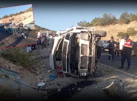 Adıyaman’da feci kaza! Tarım işçilerini taşıyan minibüs devrildi: 23 yaralı