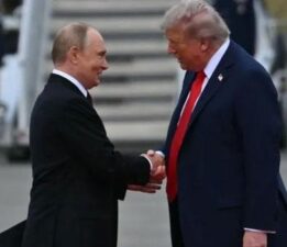 Alaska’da Putin-Trump zirvesi! Tüm dünyanın merakla izlediği görüşme öncesi Putin’den 3 jest