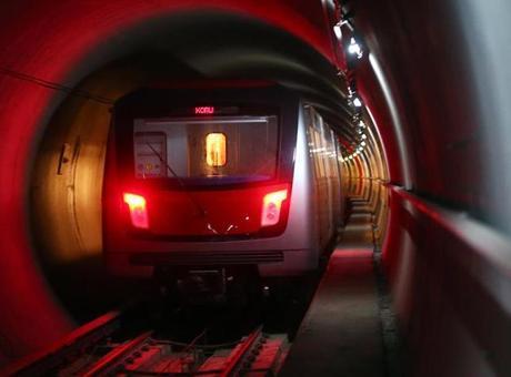 Ankara’da geçici olarak hizmete kapatılan bazı metro istasyonları tekrar açıldı