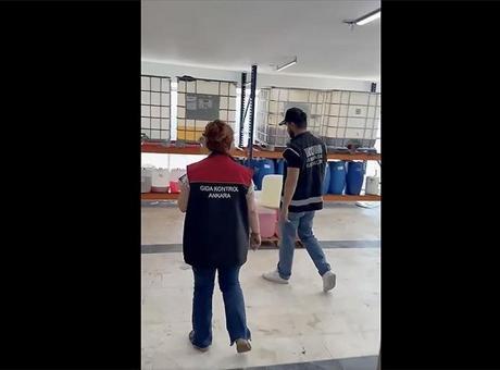 Ankara’daki gıda denetimlerinde 320 bin etiket ele geçirildi