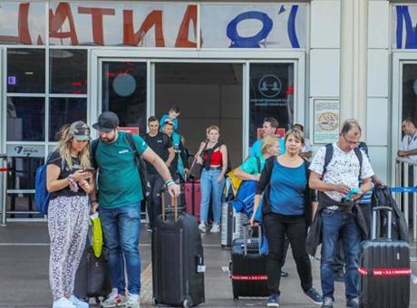 Antalya Havalimanı’nda uçak ve yolcu trafiği rekoru