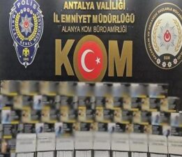 Antalya’da kaçakçılık operasyonu: 100 tabanca, binlerce paket sigara ele geçirildi